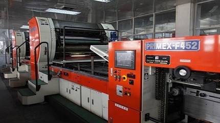 ¿Cuáles son las características de una lata de impresión de hierro?